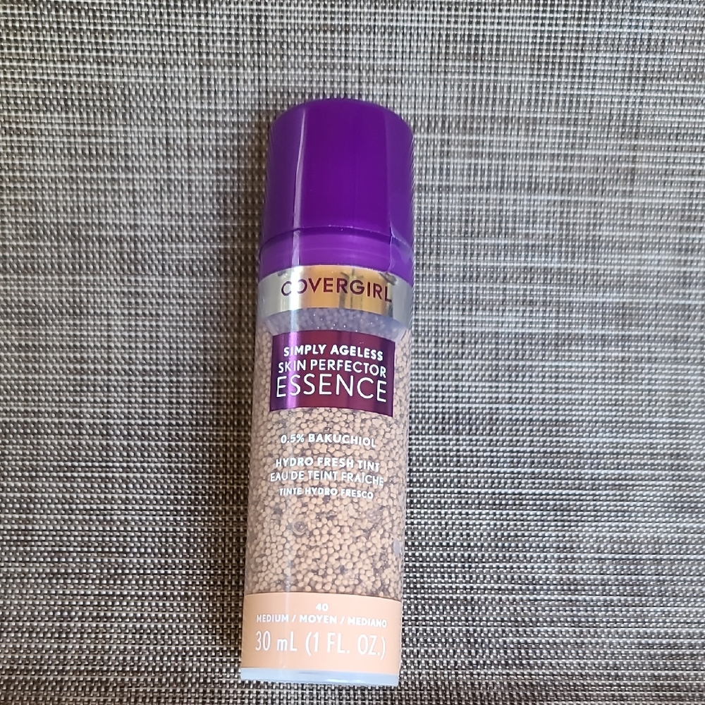 COVERGIRL Simply Ageless Skin Perfector Essence